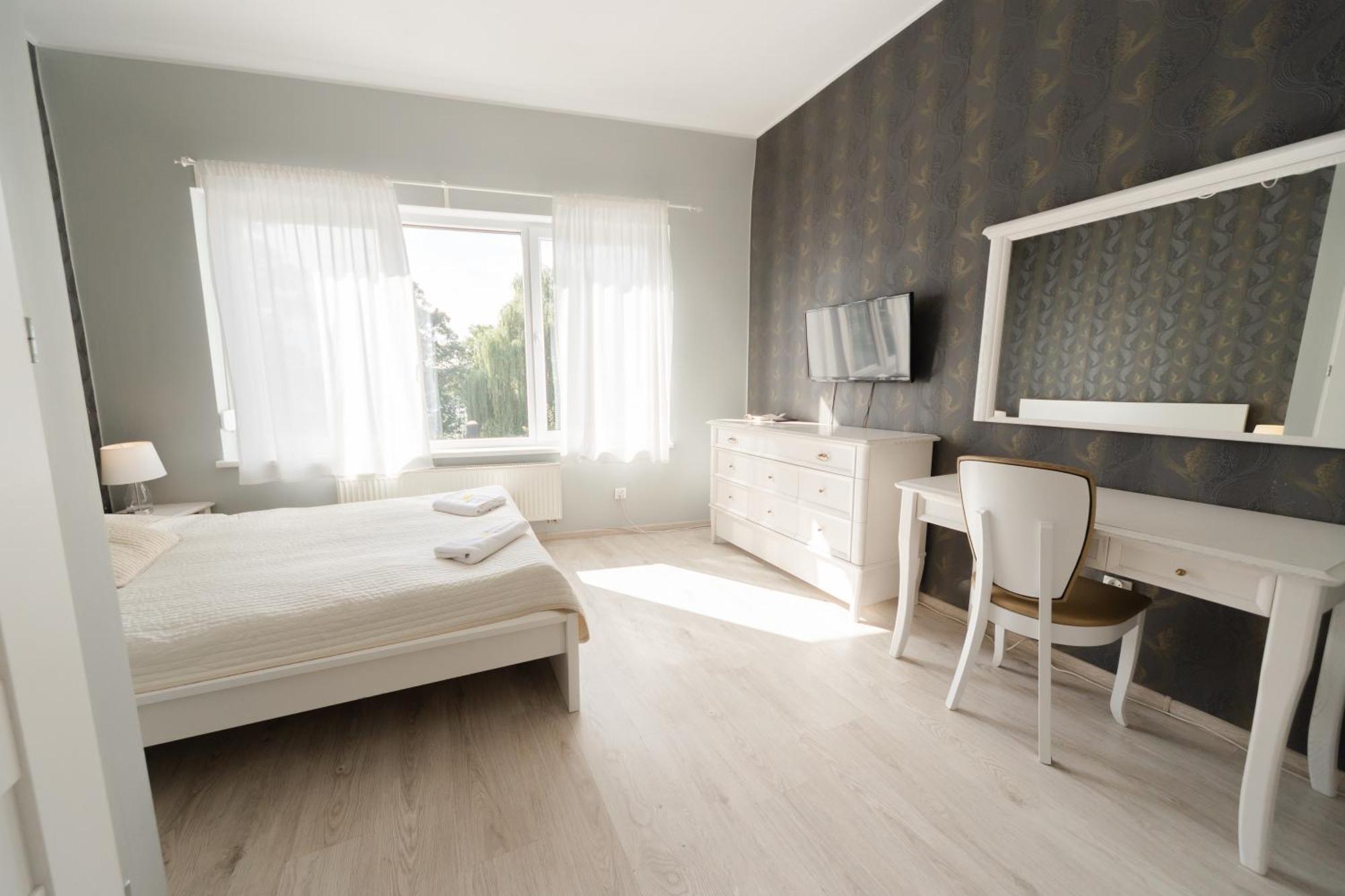 Sloneczna Hotel Sierakow  Eksteriør billede